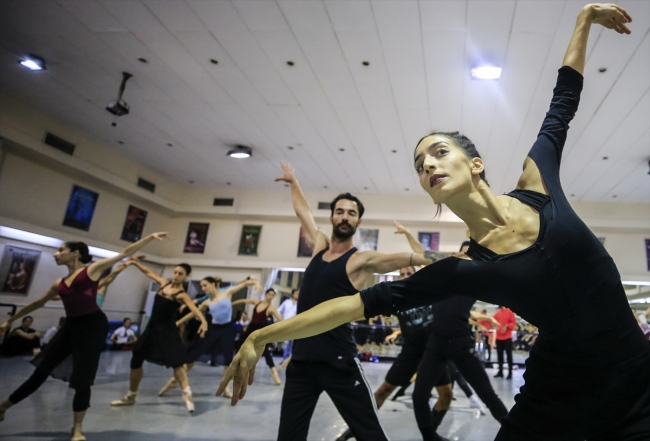 "Troya" büyük bir sahne şovuyla seyirciyle buluşmaya hazırlanıyor